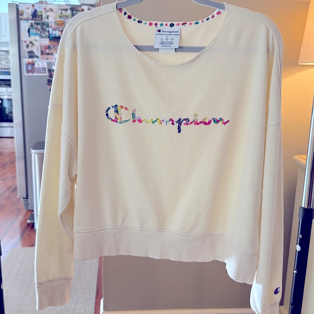 Champion Women's Cream Crew Neck Sweater